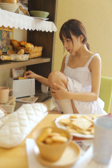 肘井美佳